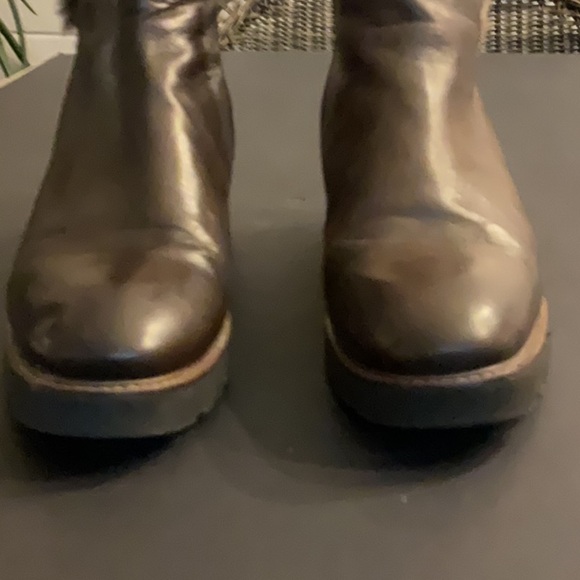 Lukure brown leather bootie with brown fur trim size 38 US size 8 - Picture 5 of 10